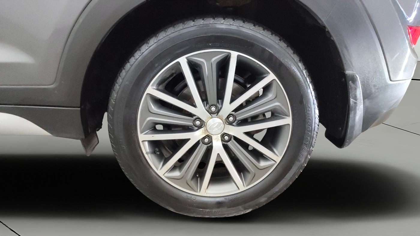 2016 Hyundai Tucson GLS 2WD AT DIESEL, Diesel, Automatic, 1,35,698 km, Left Rear Wheel