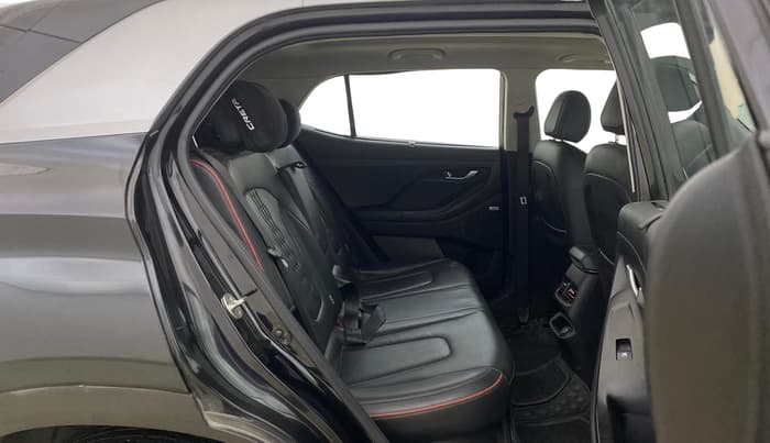 2022 Hyundai Creta SX (O) 1.4 TURBO DCT, Petrol, Automatic, 1,26,161 km, Right Side Rear Door Cabin