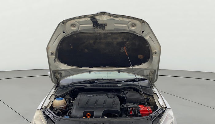 2013 Skoda Rapid ELEGANCE 1.6 TDI CR MT, Diesel, Manual, 1,46,490 km, Open Bonet