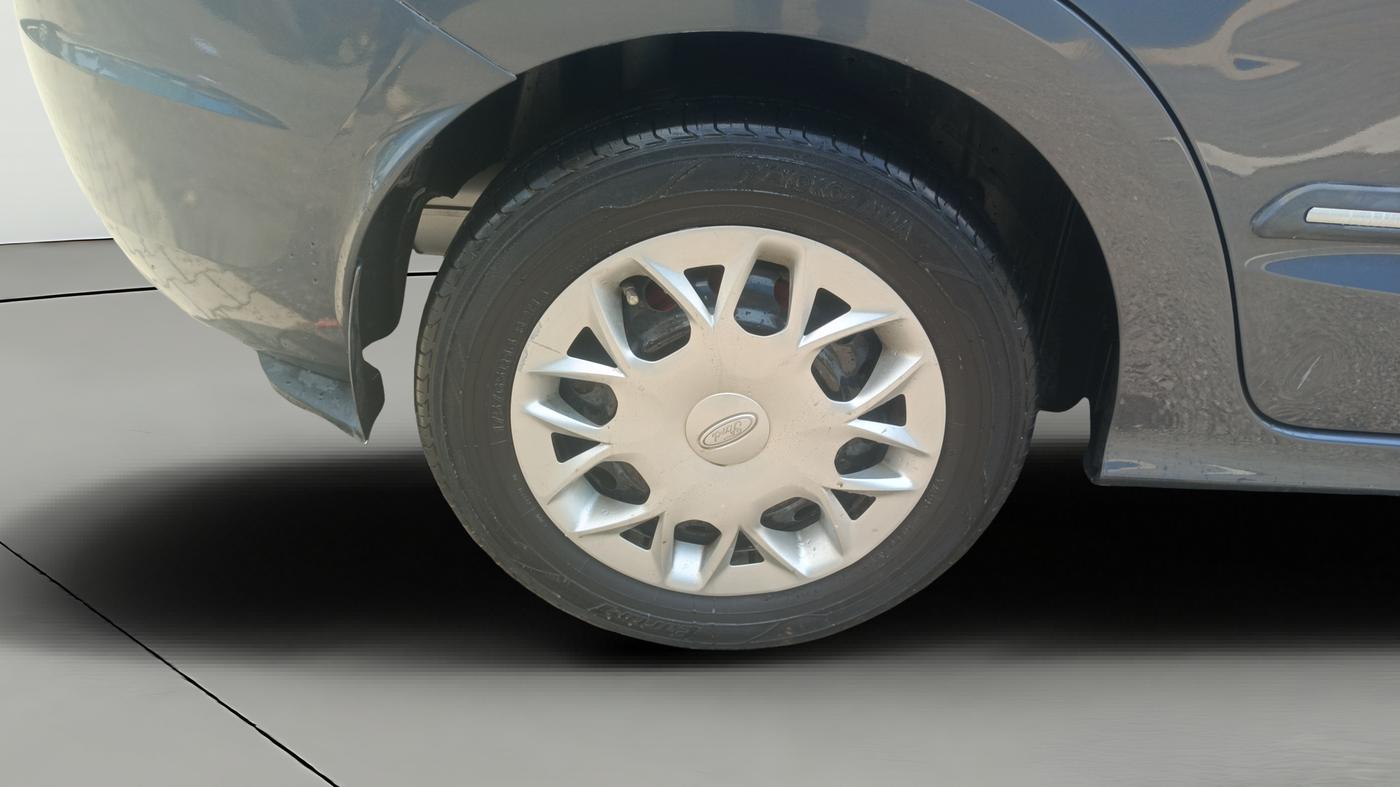 2016 Ford Figo Aspire AMBIENTE 1.2 PETROL, Petrol, Manual, 73,652 km, Right Rear Wheel