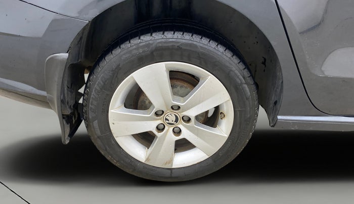 2019 Skoda Rapid AMBITION 1.5 TDI, Diesel, Manual, 1,27,783 km, Right Rear Wheel