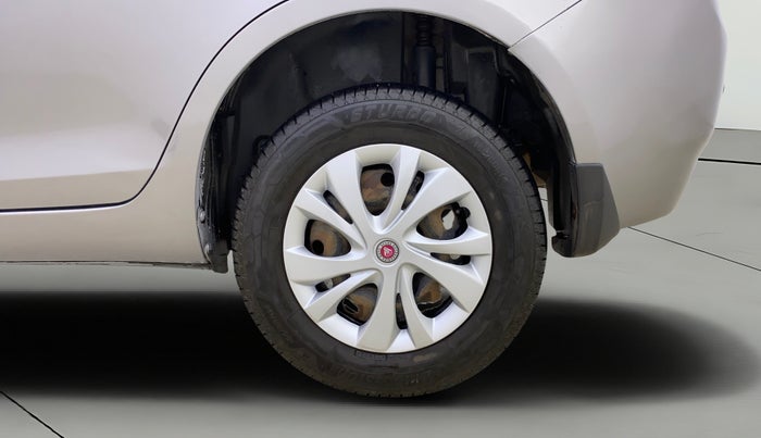 2014 Maruti Swift Dzire VXI, Petrol, Manual, 1,01,573 km, Left Rear Wheel
