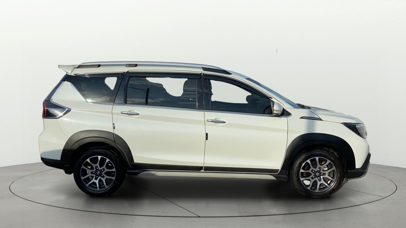 2024 Maruti XL6 ALPHA PLUS AT, Petrol, Automatic, 25,334 km, Right Side View
