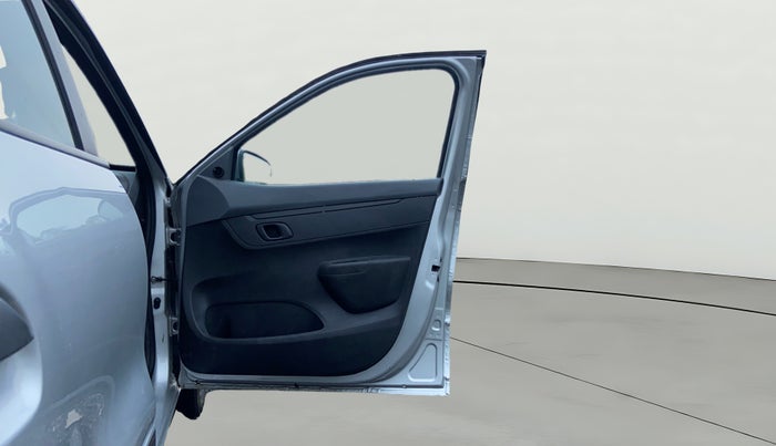 2021 Renault Kwid RXT 1.0 (O), Petrol, Manual, 79,393 km, RHS Front Door