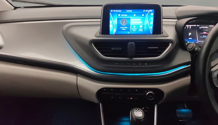 2023 Tata ALTROZ XZA + SUNROOF, Petrol, Automatic, 23,574 km, Air Conditioner