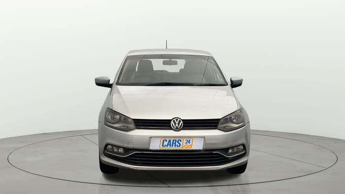 2014 Volkswagen Polo HIGHLINE1.2L, Petrol, Manual, 1,28,170 km, Front