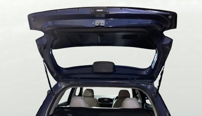 2019 Hyundai VENUE S 1.2, Petrol, Manual, 31,594 km, Boot Door Open