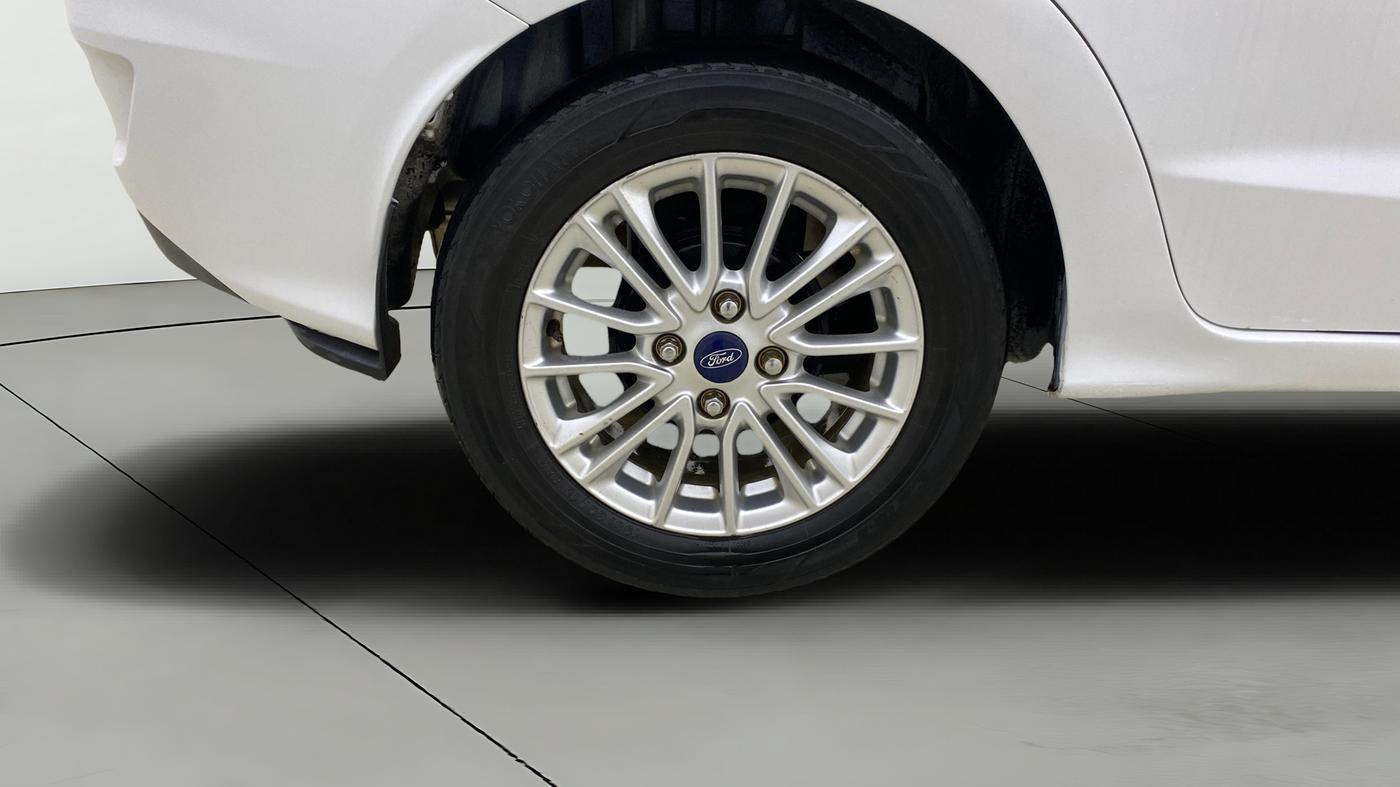 2019 Ford Figo Aspire TITANIUM 1.2 PETROL, Petrol, Manual, 1,06,148 km, Right Rear Wheel