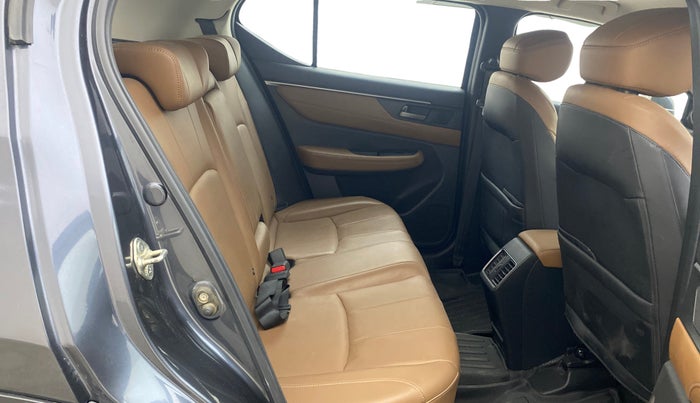 2023 Honda ELEVATE ZX MT, Petrol, Manual, 39,632 km, Right Side Rear Door Cabin