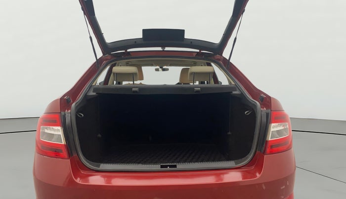 2017 Skoda Octavia STYLE PLUS AT 1.8 TSI, Petrol, Automatic, 1,14,712 km, Boot Open Zoomed View