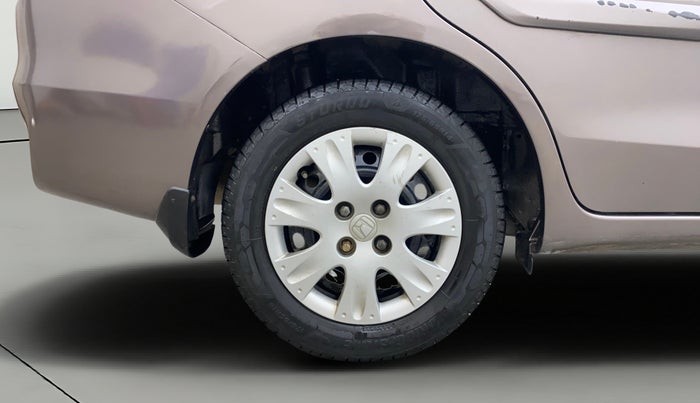 2015 Honda Amaze 1.2L I-VTEC S, Petrol, Manual, 1,45,044 km, Right Rear Wheel