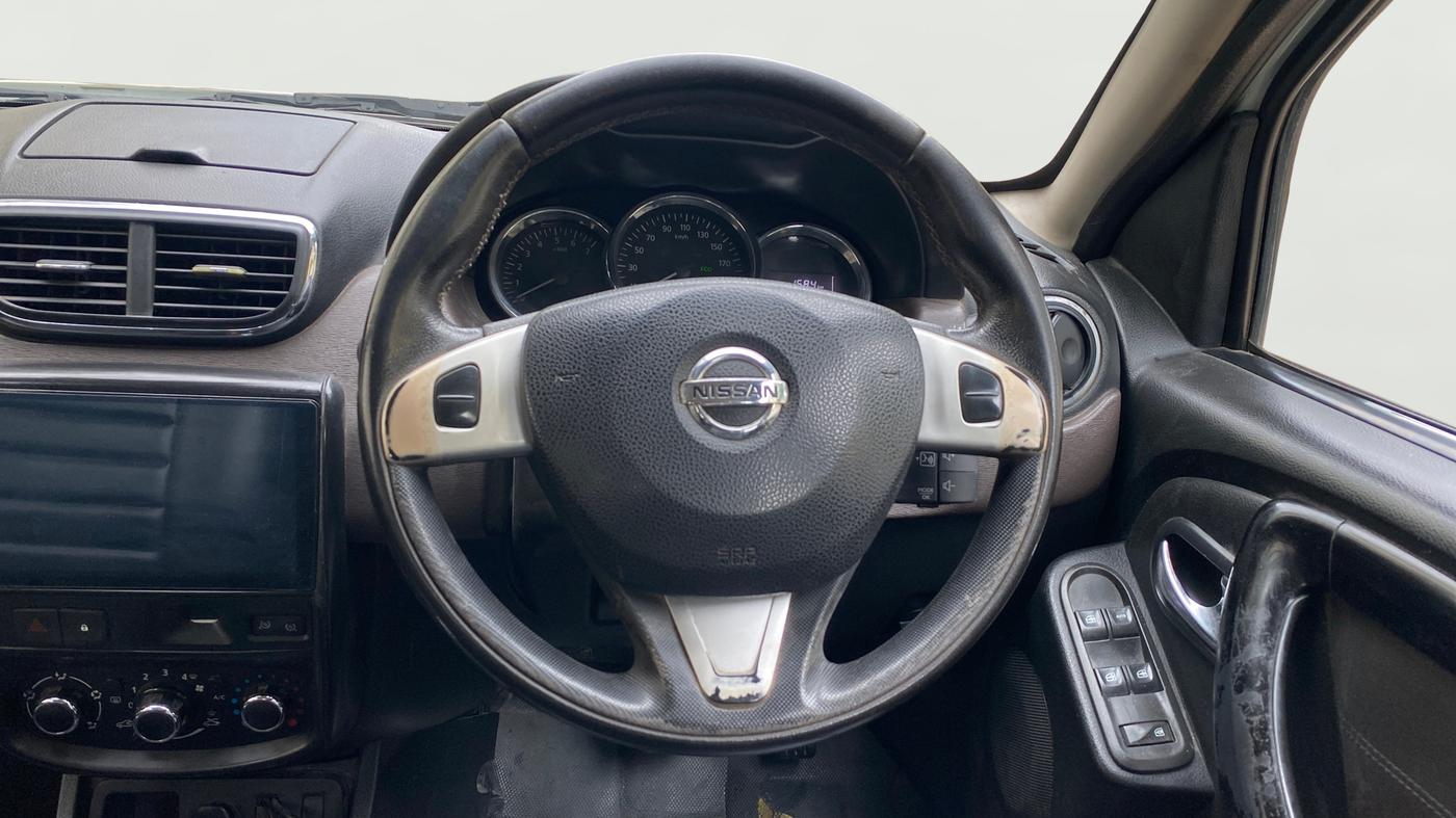 2017 Nissan Terrano XV D PREMIUM AMT, Diesel, Automatic, 1,02,165 km, Steering Wheel Close Up