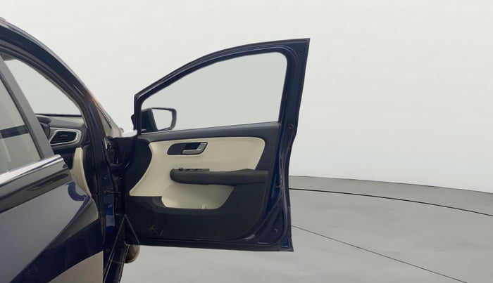 2023 Tata ALTROZ XZA + SUNROOF, Petrol, Automatic, 24,105 km, RHS Front Door