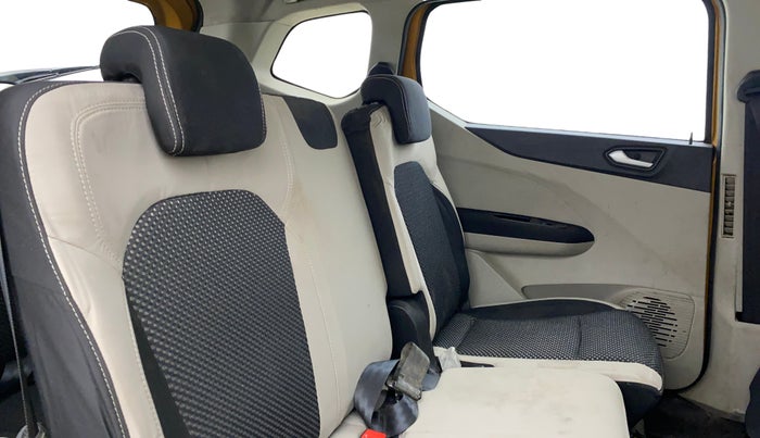 2020 Renault TRIBER RXZ AMT, Petrol, Automatic, 37,499 km, Right Side Rear Door Cabin