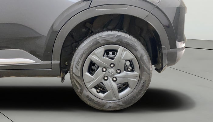 2023 Hyundai VENUE S 1.2, Petrol, Manual, 14,946 km, Left Rear Wheel