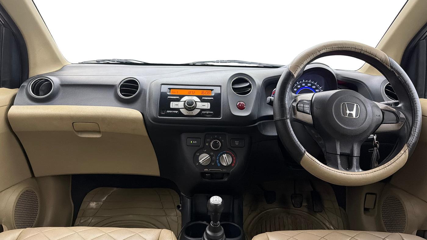 2015 Honda Brio S MT, Petrol, Manual, 82,646 km, Dashboard
