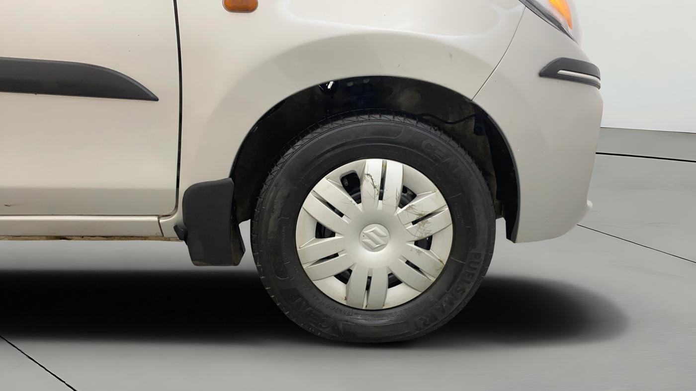 2020 Maruti Alto VXI, Petrol, Manual, 33,279 km, Right Front Wheel