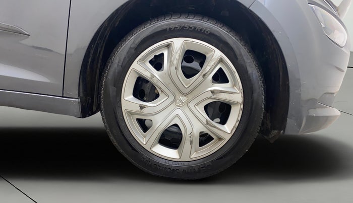 2021 Tata ALTROZ XT PETROL, Petrol, Manual, 74,084 km, Right Front Wheel