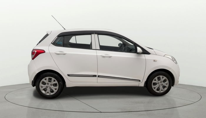 2015 Hyundai Grand i10 MAGNA 1.2 KAPPA VTVT, Petrol, Manual, 42,111 km, Right Side View
