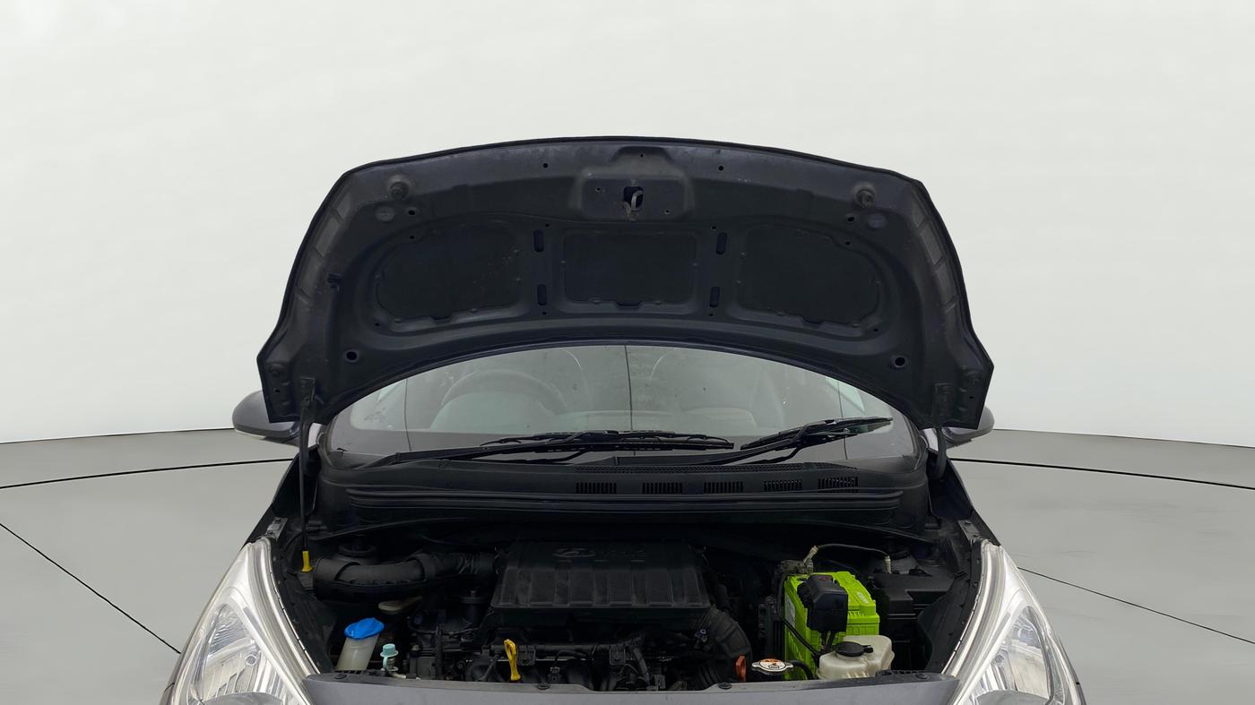 2018 Hyundai Grand i10 SPORTZ AT 1.2 KAPPA VTVT, Petrol, Automatic, 31,859 km, Open Bonet