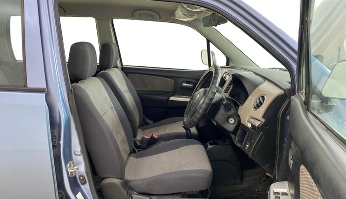 2013 Maruti Wagon R 1.0 LXI CNG, CNG, Manual, 88,207 km, Right Side Front Door Cabin