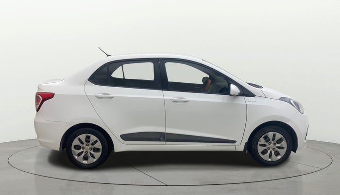 2016 Hyundai Xcent S 1.2, Petrol, Manual, 1,17,304 km, Right Side View