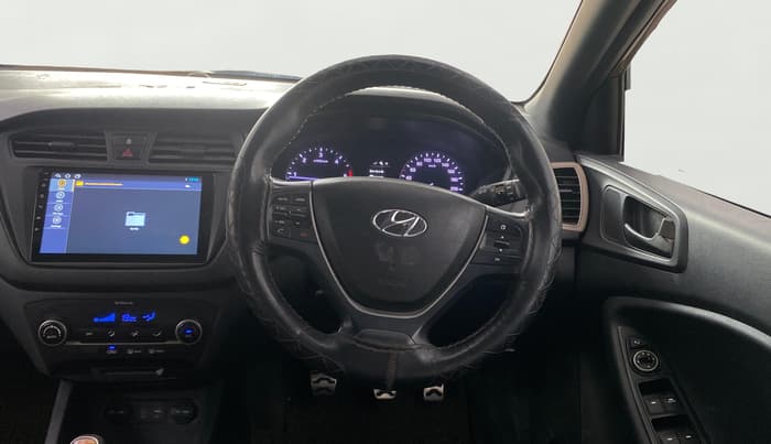 2015 Hyundai i20 Active 1.4 SX, Diesel, Manual, 1,28,412 km, Steering Wheel Close Up