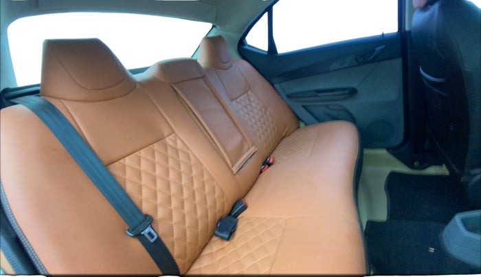 2017 Tata TIGOR XT PETROL, Petrol, Manual, 33,086 km, Right Side Rear Door Cabin