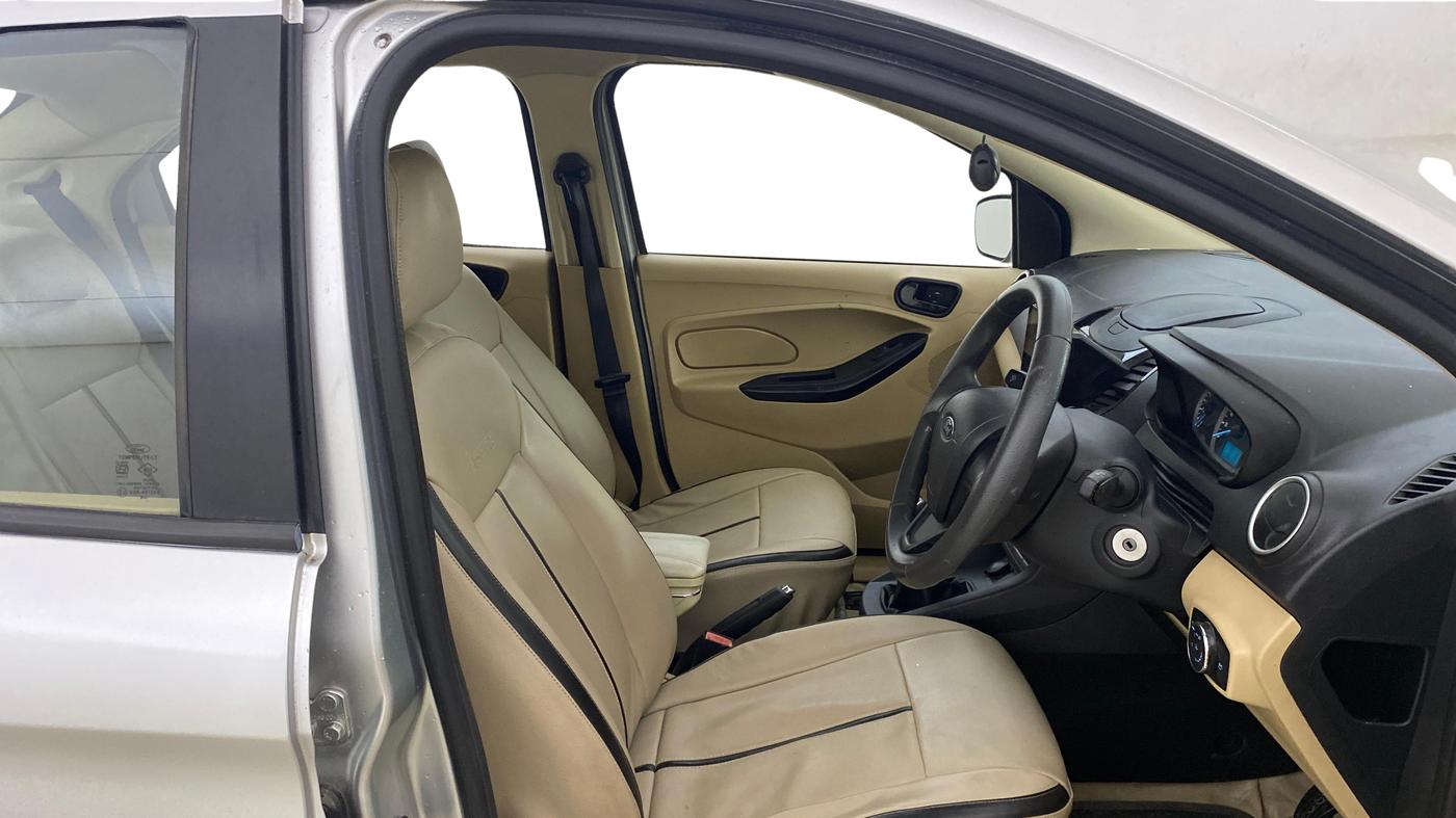 2017 Ford Figo Aspire TREND 1.2 PETROL, Petrol, Manual, 66,702 km, Right Side Front Door Cabin