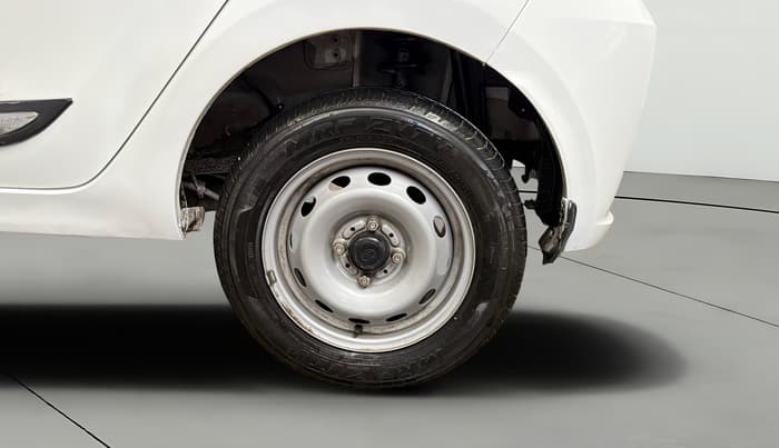 2025 Tata Tiago XE CNG, CNG, Manual, 9,782 km, Left Rear Wheel