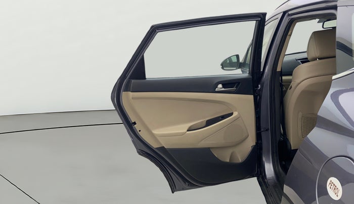 2019 Hyundai Tucson GLS 2WD AT PETROL, Petrol, Automatic, 63,629 km, LHS Rear Door