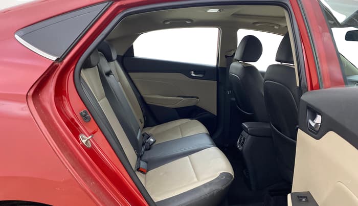 2019 Hyundai Verna 1.6 VTVT SX (O) AT, Petrol, Automatic, 26,169 km, Right Side Rear Door Cabin