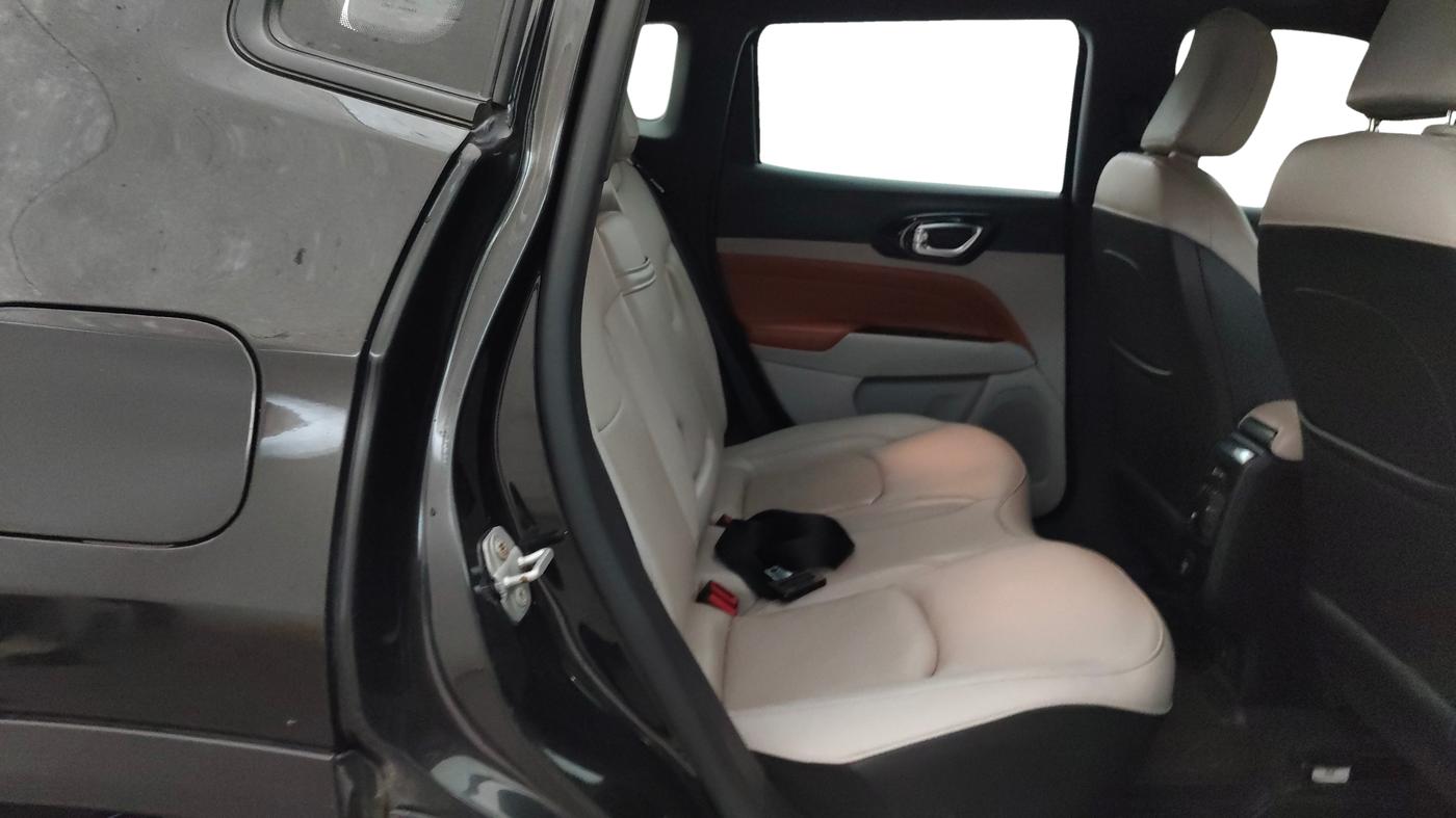 2023 Jeep Compass LIMITED (O) 1.4 PETROL DCT, Petrol, Automatic, 49,877 km, Right Side Rear Door Cabin