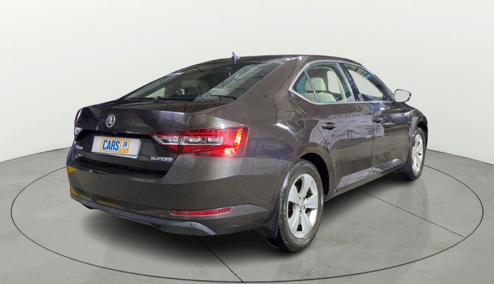 2019 Skoda Superb STYLE 1.8 TSI AT, Petrol, Automatic, 23,235 km, Right Back Diagonal