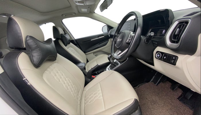 2022 KIA SONET HTX ANNIVERSARY EDITION 1.5, Diesel, Manual, 64,516 km, Right Side Front Door Cabin