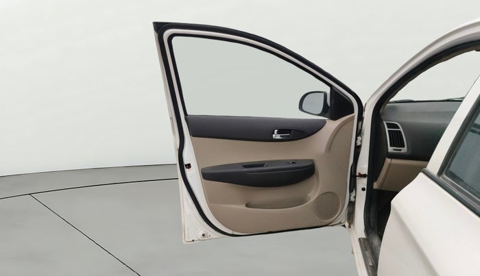 2013 Hyundai i20 SPORTZ 1.2, Petrol, Manual, 79,644 km, LHS Front Door