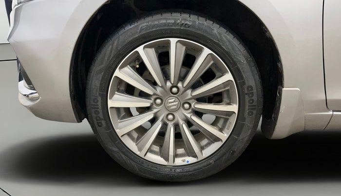 2019 Maruti Ciaz ALPHA  AT 1.5 SHVS PETROL, Petrol, Automatic, 39,361 km, Left Front Wheel