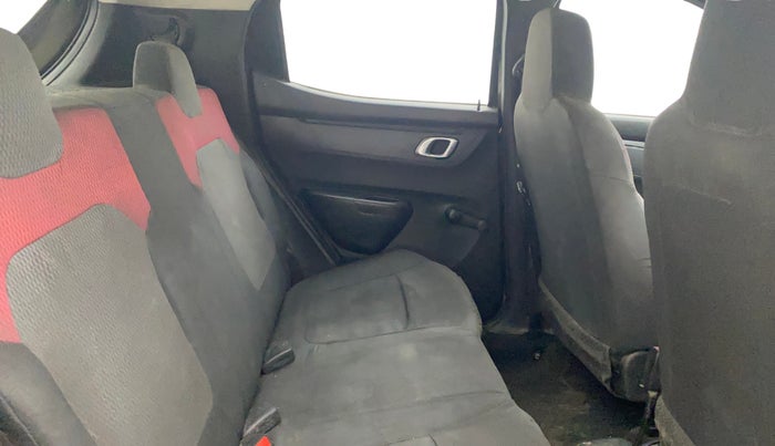 2019 Renault Kwid RXT 1.0 AMT (O), Petrol, Automatic, 70,118 km, Right Side Rear Door Cabin