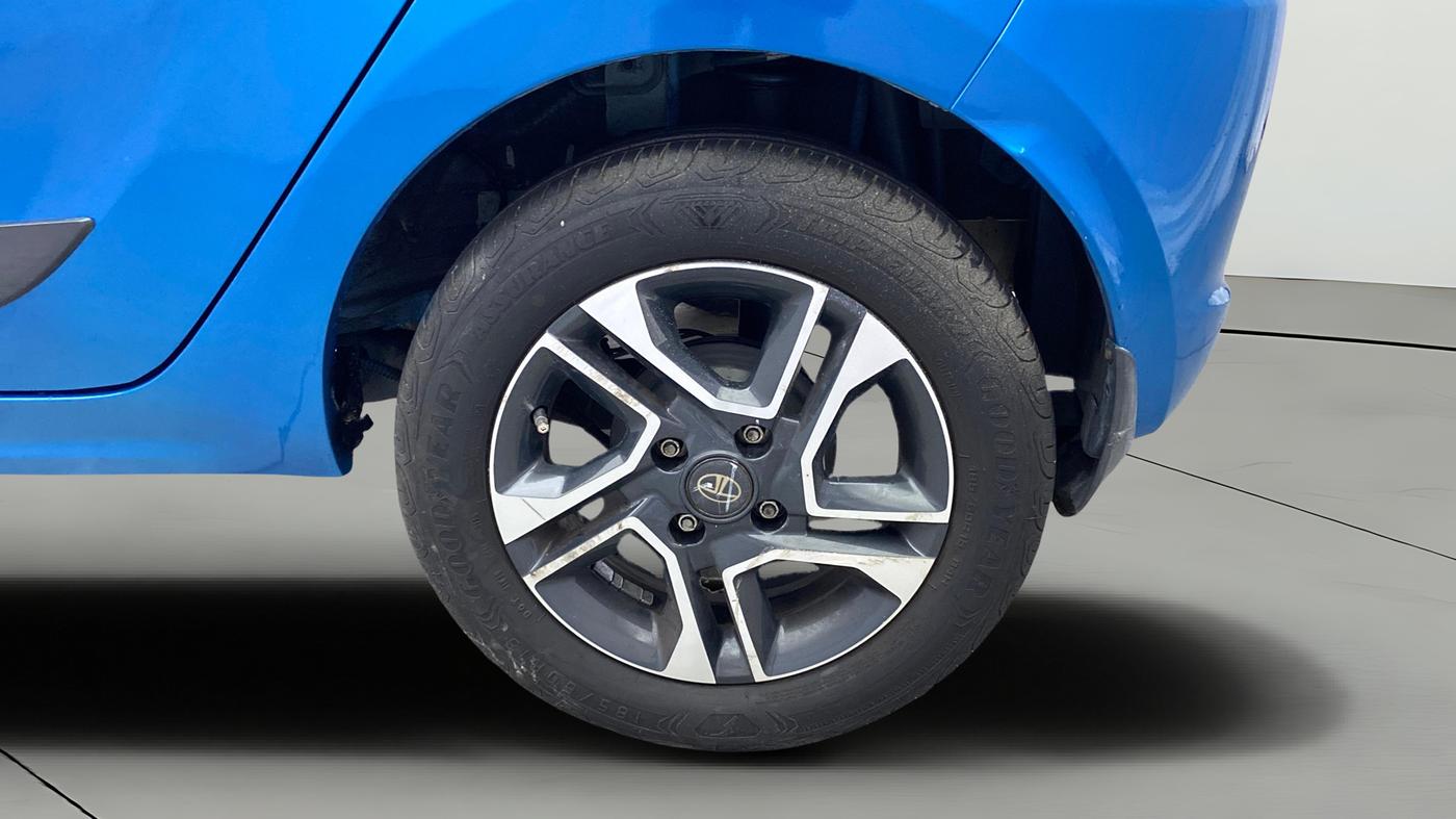 2019 Tata Tiago XZ PLUS PETROL, Petrol, Manual, 1,29,376 km, Left Rear Wheel