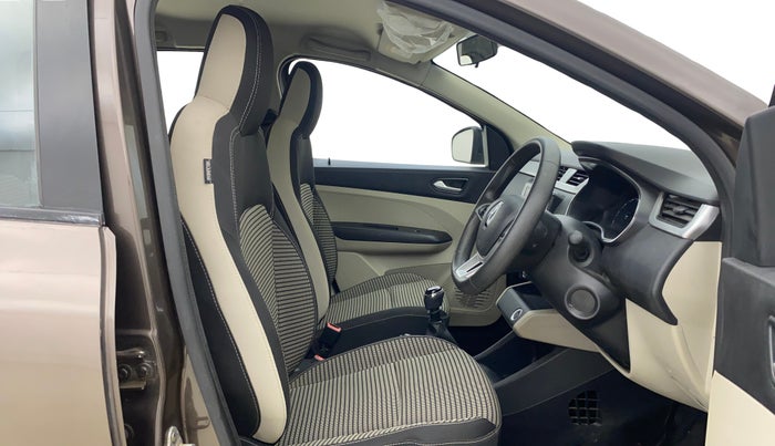 2023 Renault TRIBER RXZ, Petrol, Manual, 29,624 km, Right Side Front Door Cabin