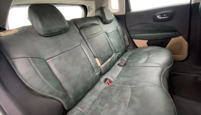 2017 Jeep Compass LONGITUDE 2.0 DIESEL, Diesel, Manual, 52,608 km, Right Side Rear Door Cabin