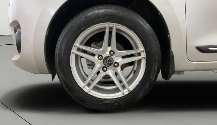 2021 Maruti Swift LXI, Petrol, Manual, 34,003 km, Left Front Wheel