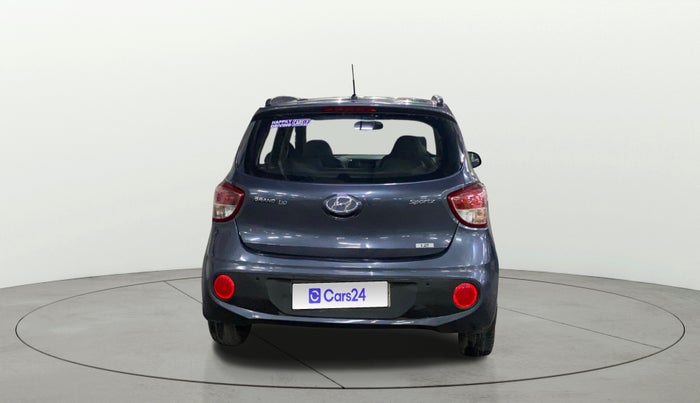 2017 Hyundai Grand i10 SPORTZ 1.2 KAPPA VTVT, Petrol, Manual, 41,915 km, Back/Rear