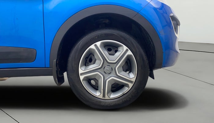 2018 Tata NEXON XM DIESEL, Diesel, Manual, 93,528 km, Right Front Wheel