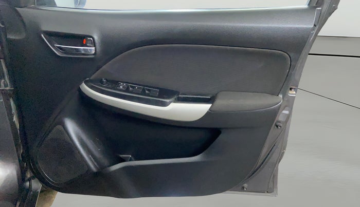 2018 Maruti Baleno DELTA PETROL 1.2, Petrol, Manual, 74,297 km, Driver Side Door Panels Control
