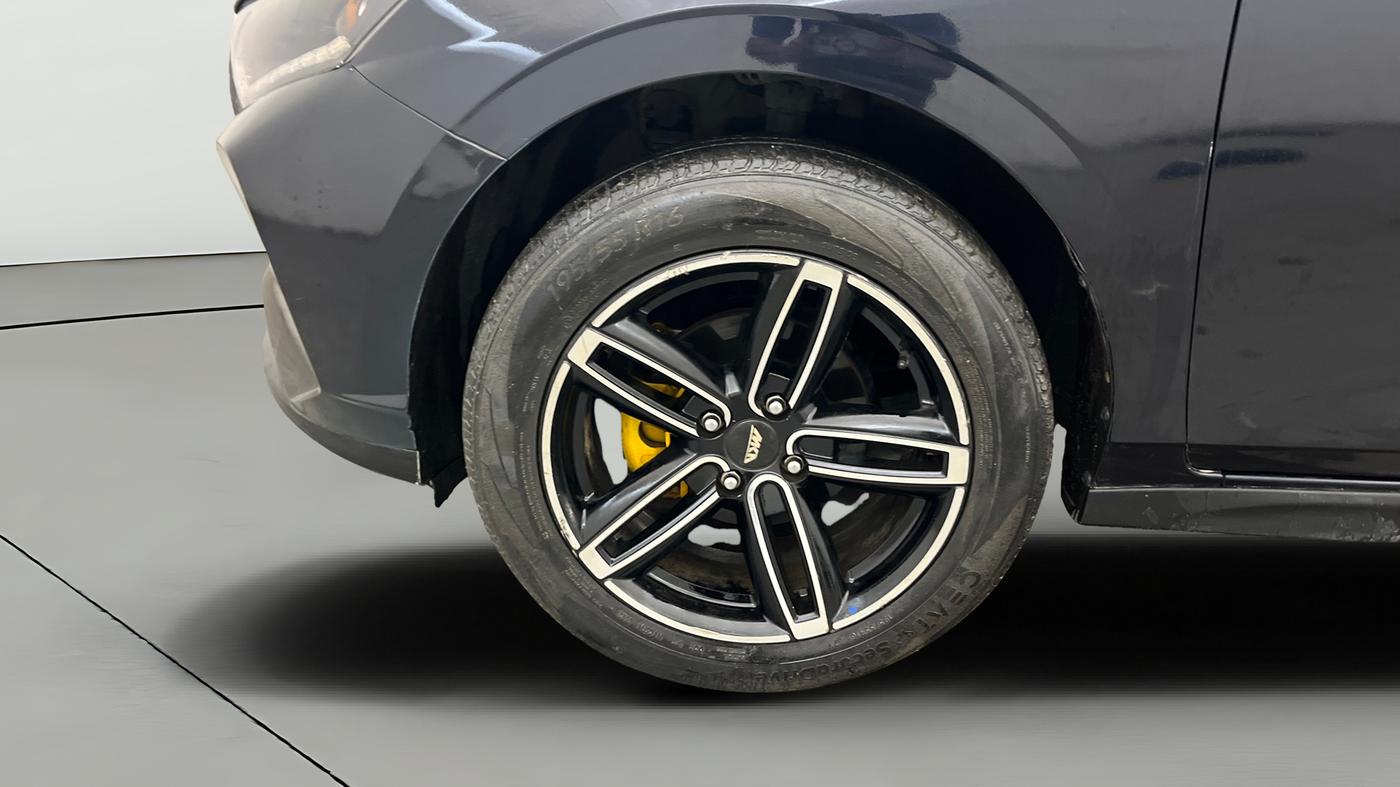 2022 Hyundai NEW I20 SPORTZ 1.2 MT, Petrol, Manual, 30,850 km, Left Front Wheel