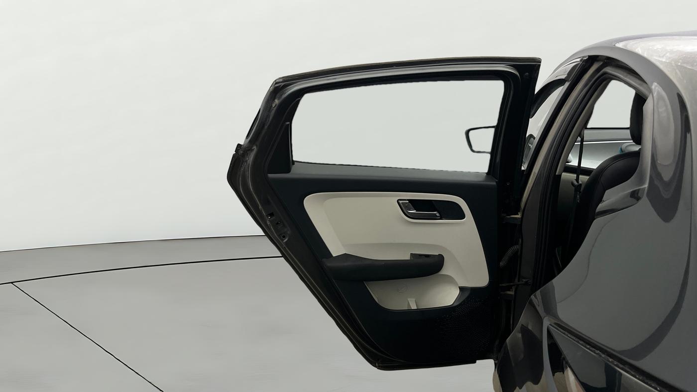 2021 Tata ALTROZ XZ PLUS PETROL, Petrol, Manual, 39,288 km, LHS Rear Door
