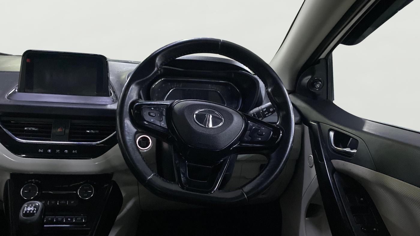2021 Tata NEXON XZ PLUS PETROL SUNROOF, CNG, Manual, 46,453 km, Steering Wheel Close Up