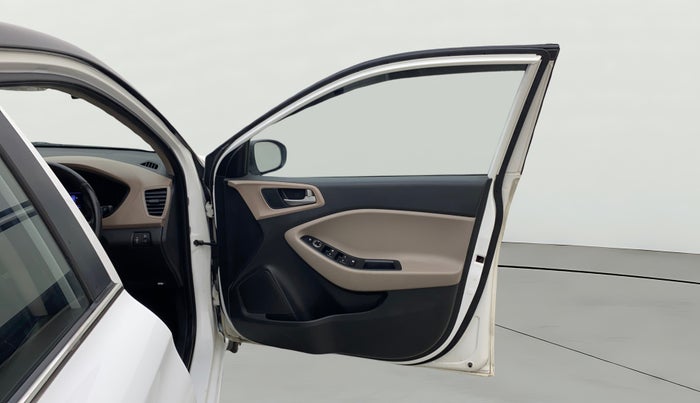 2018 Hyundai Elite i20 ASTA 1.2 (O), Petrol, Manual, 1,22,443 km, RHS Front Door