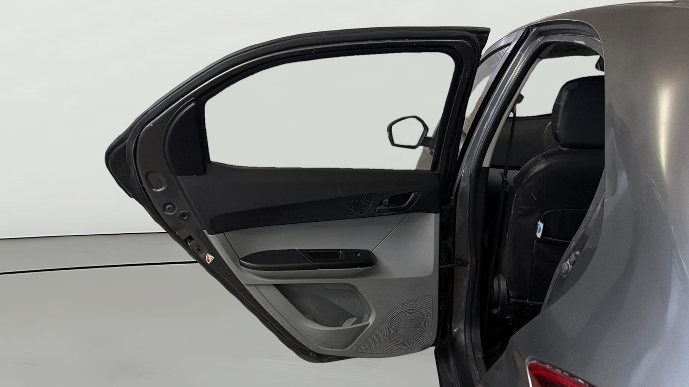 2022 Tata Tiago XT CNG, CNG, Manual, 51,068 km, LHS Rear Door